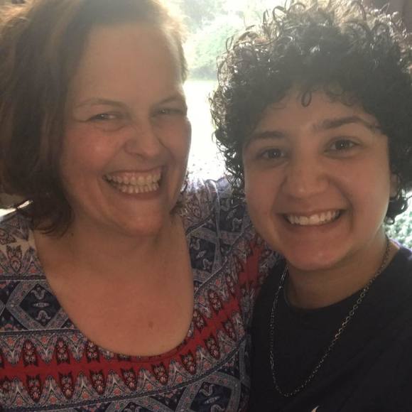 Meet your Posher, Vicky - Picture 1 of 1